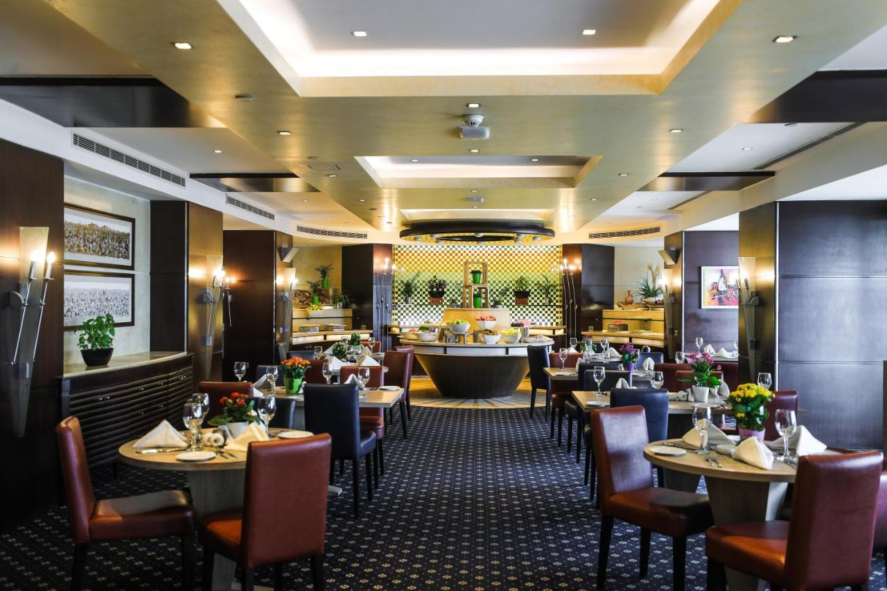 Апарт отель Raouche Arjaan By Rotana Бейрут Экстерьер фото