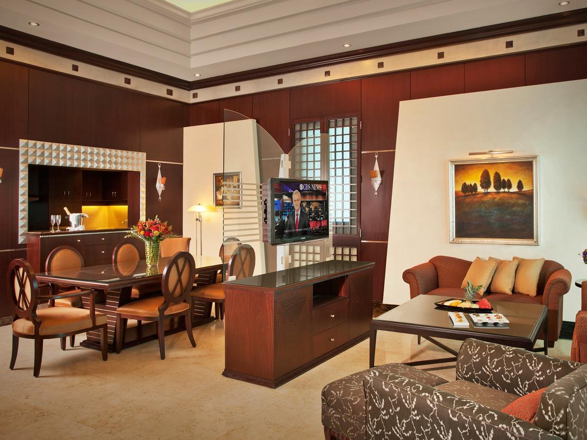 Апарт отель Raouche Arjaan By Rotana Бейрут Экстерьер фото