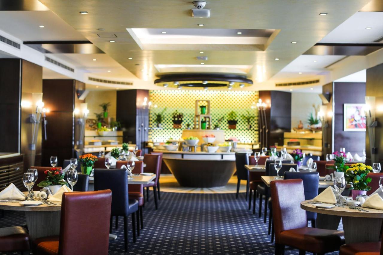 Апарт отель Raouche Arjaan By Rotana Бейрут Экстерьер фото